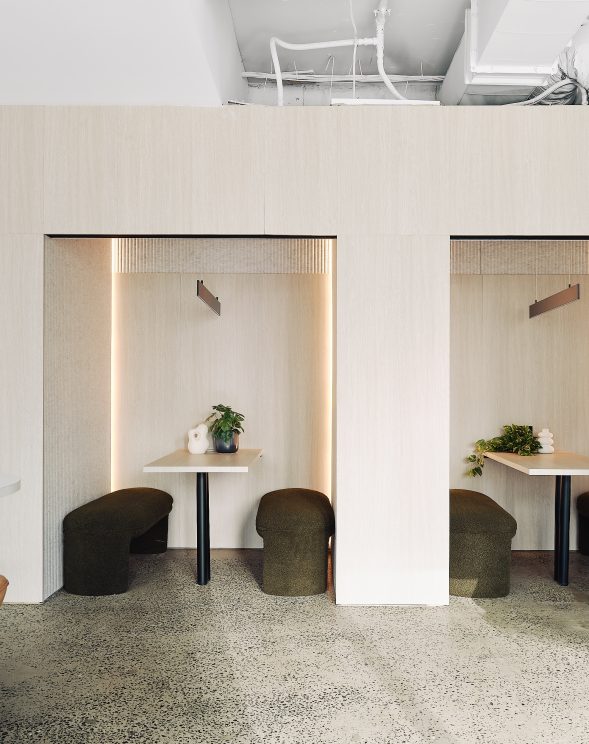 L16, 350 Queen St Carousel 1