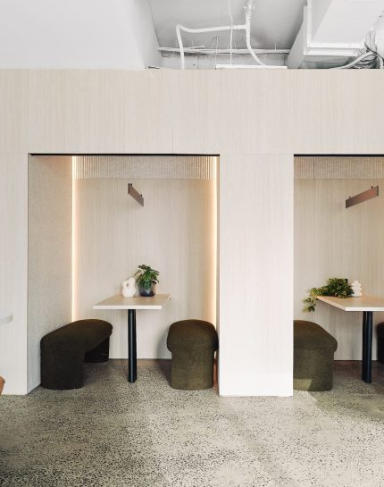 L16, 350 Queen St Carousel 1